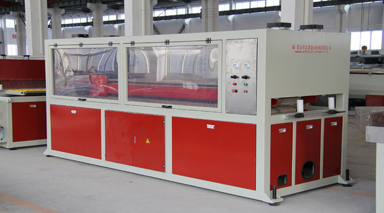 Συμπληρωματική γραμμή εκτόξευσης πέτρας PVC με δύο βίδες 18000x6000x2500 για αναγνώριση