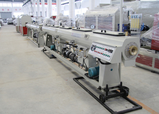 Δύναμη 70kW Σχεδιασμός μονής βίδες LG63 Δίοδος εκτόξευσης σωλήνων PE για παροχή νερού και φυσικού αερίου